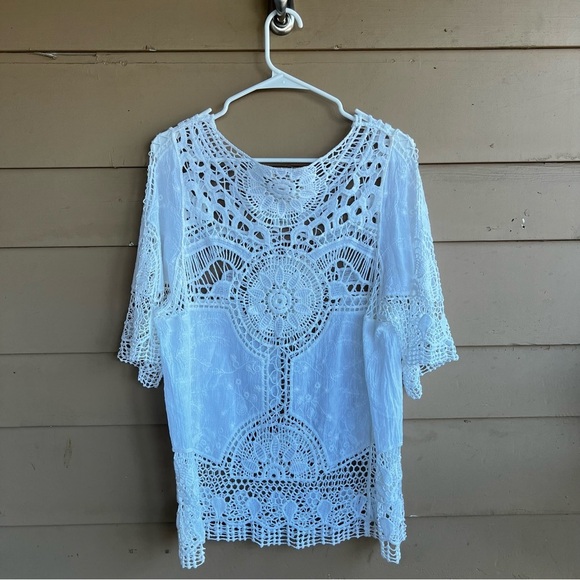 Chico's White Crochet Top - Size Medium - Summer Lightweight Boho - Picture 5 of 5
